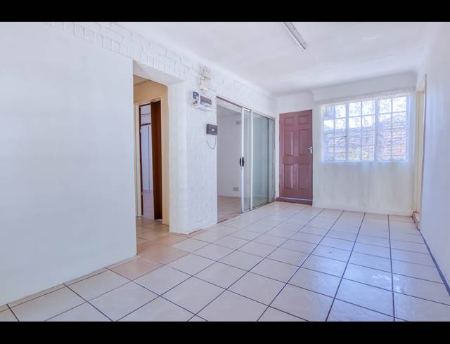 2 BEDROOM COMPOUND TO LET IN FERNDALE